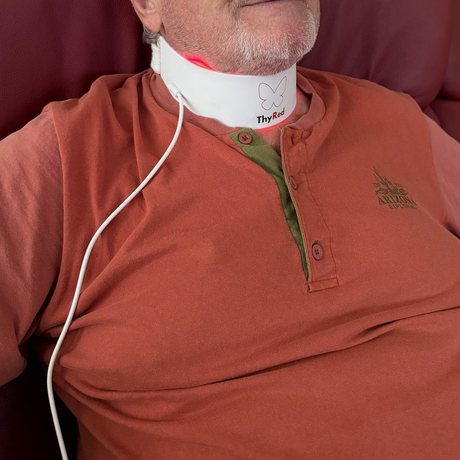 ThyRed collar worn at home