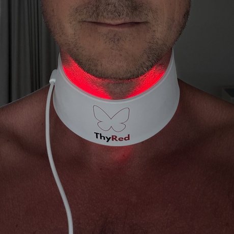 ThyRed collar worn at home