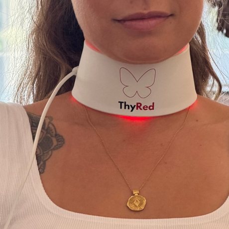 ThyRed collar worn at home